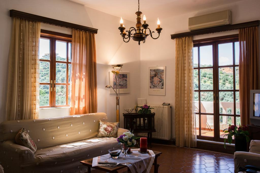 Alexandra Villa Stalos Exterior photo