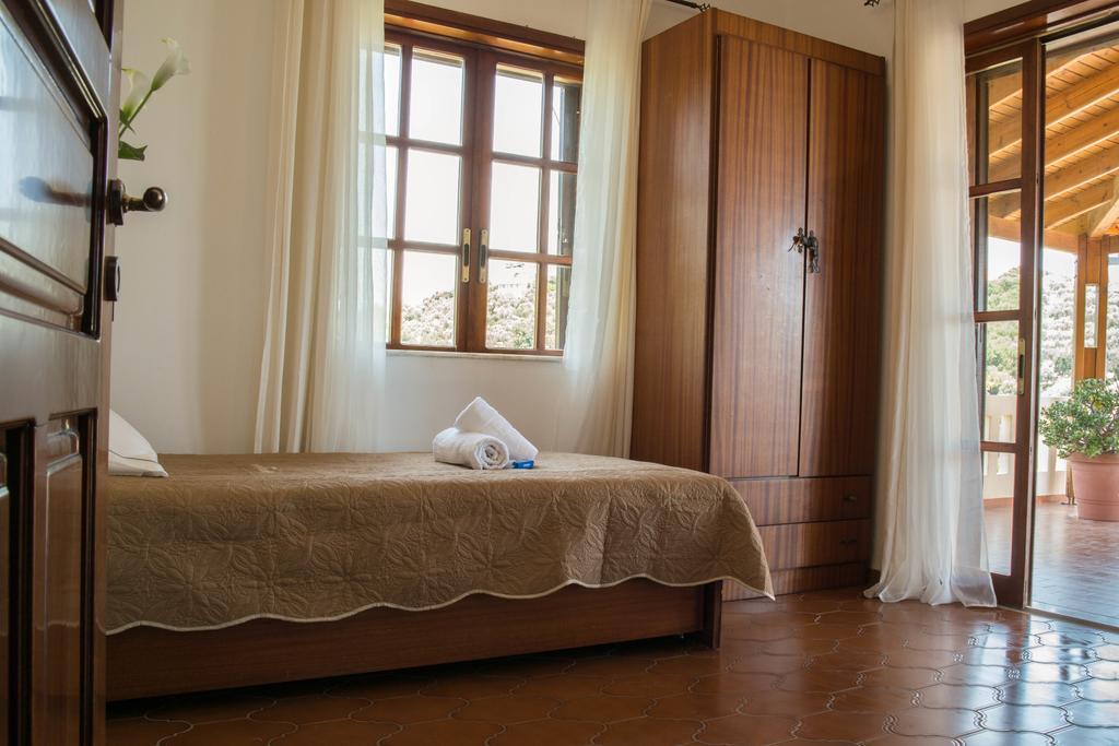 Alexandra Villa Stalos Exterior photo